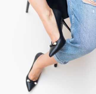 Comanda online Pantofi Delia Negri cu toc eleganti.