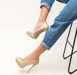 Comanda online Pantofi Simia Aurii cu toc eleganti.