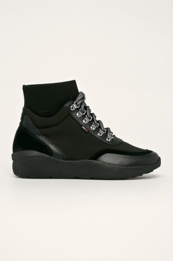 Pantofi negri Tommy Jeans sport cu inchidere cu sireturi si talpa confectionata din spuma