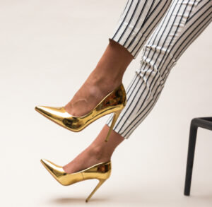 Pantofi de party frumosi de dama Glen aurii lacuit cu toc de 11cm pentru tinute de ocazie