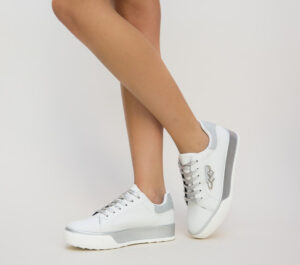 Pantofi de primavara ieftini de dama Sport Casino albi cu argintiu cu talpa dreapta inalta