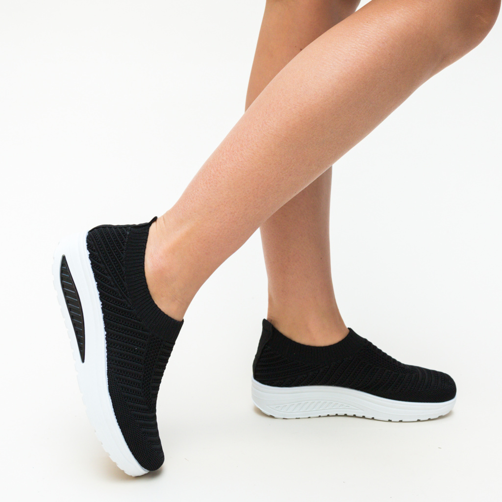 Pantofi negri slip-on sport de dama cu talpa comoda pentru alergare Catrin